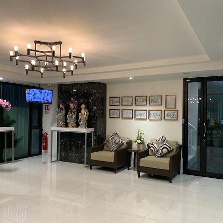 Icare Residence & Hotel Bangkok Exterior photo