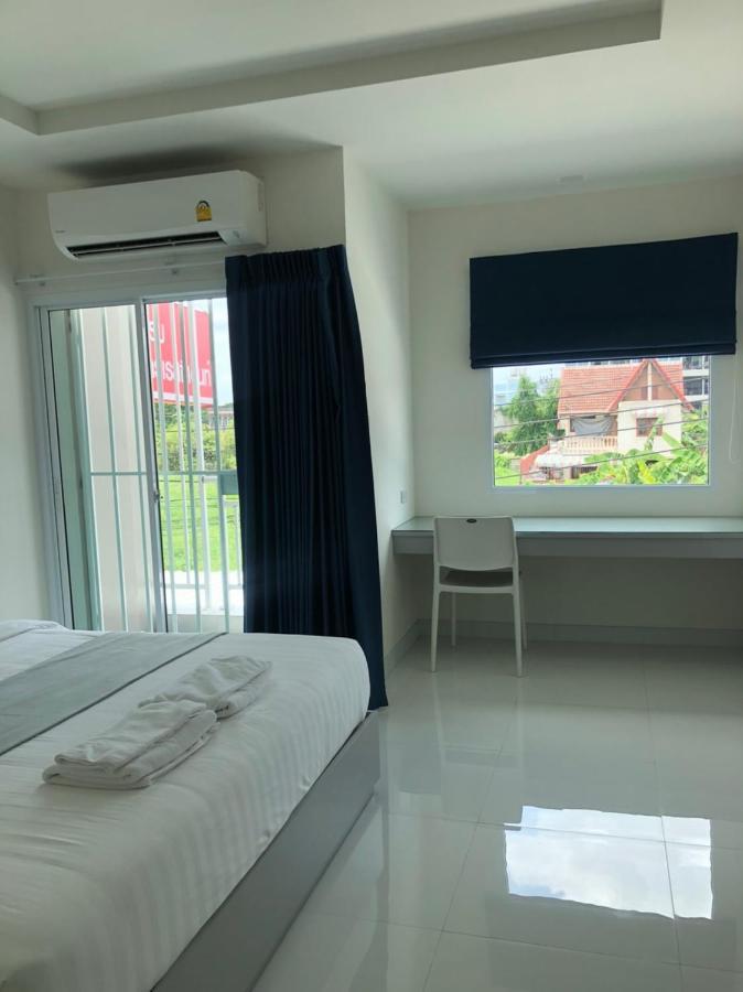 Icare Residence & Hotel Bangkok Exterior photo